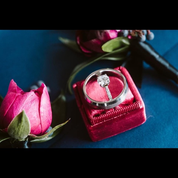 the mrs box Accessories - The MRS Box Classic in Scarlett